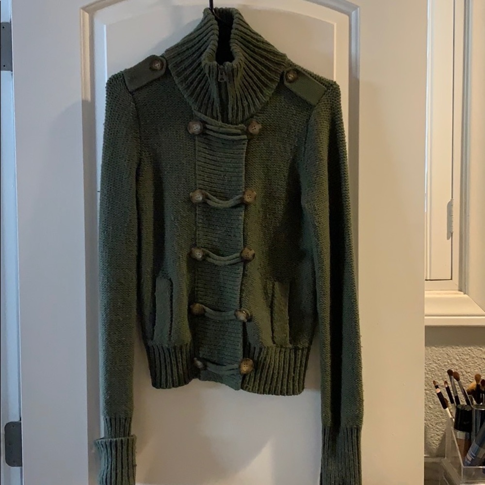 American eagle sweater